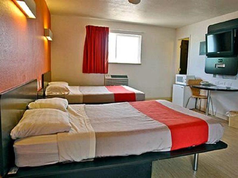Motel 6 Riverton Wy Bagian luar foto