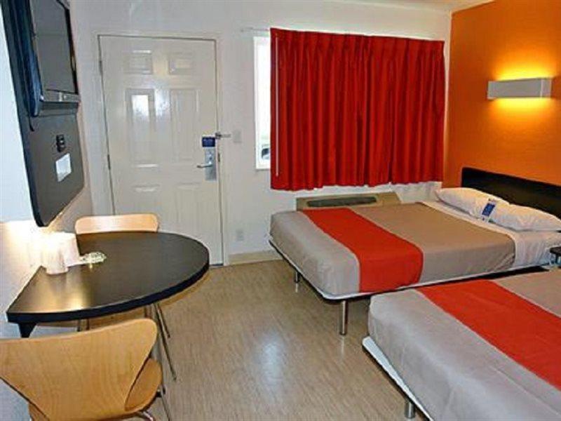 Motel 6 Riverton Wy Bagian luar foto