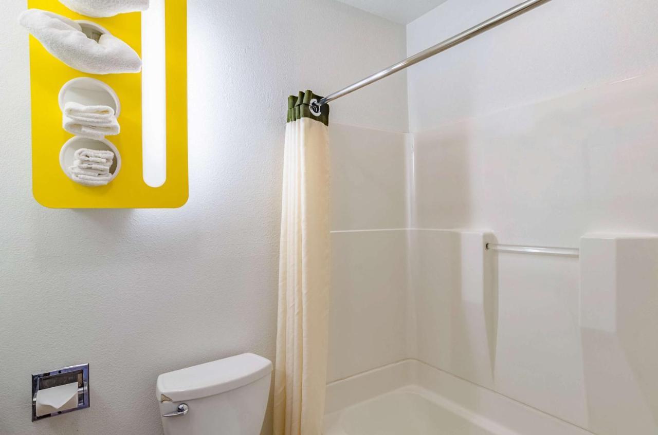 Motel 6 Riverton Wy Bagian luar foto