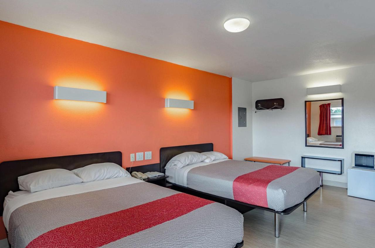 Motel 6 Riverton Wy Bagian luar foto