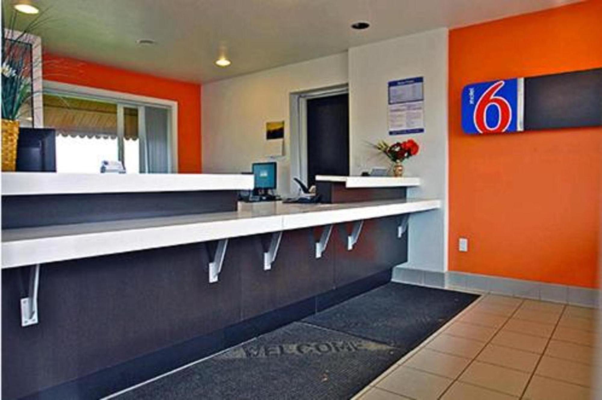 Motel 6 Riverton Wy Bagian luar foto